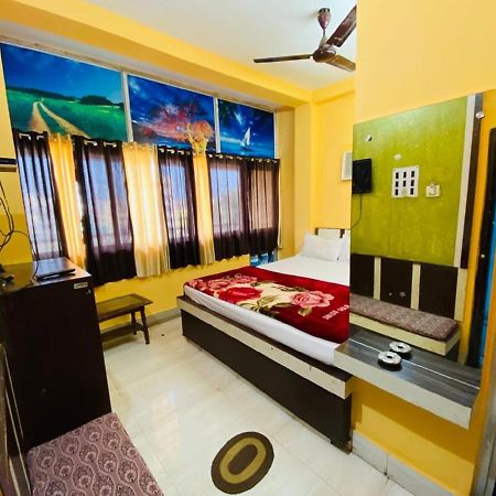 Staymaker Hotel Prerana Tarapith Ngoại thất bức ảnh