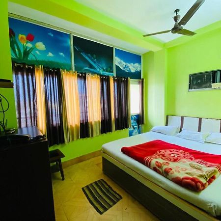 Staymaker Hotel Prerana Tarapith Ngoại thất bức ảnh