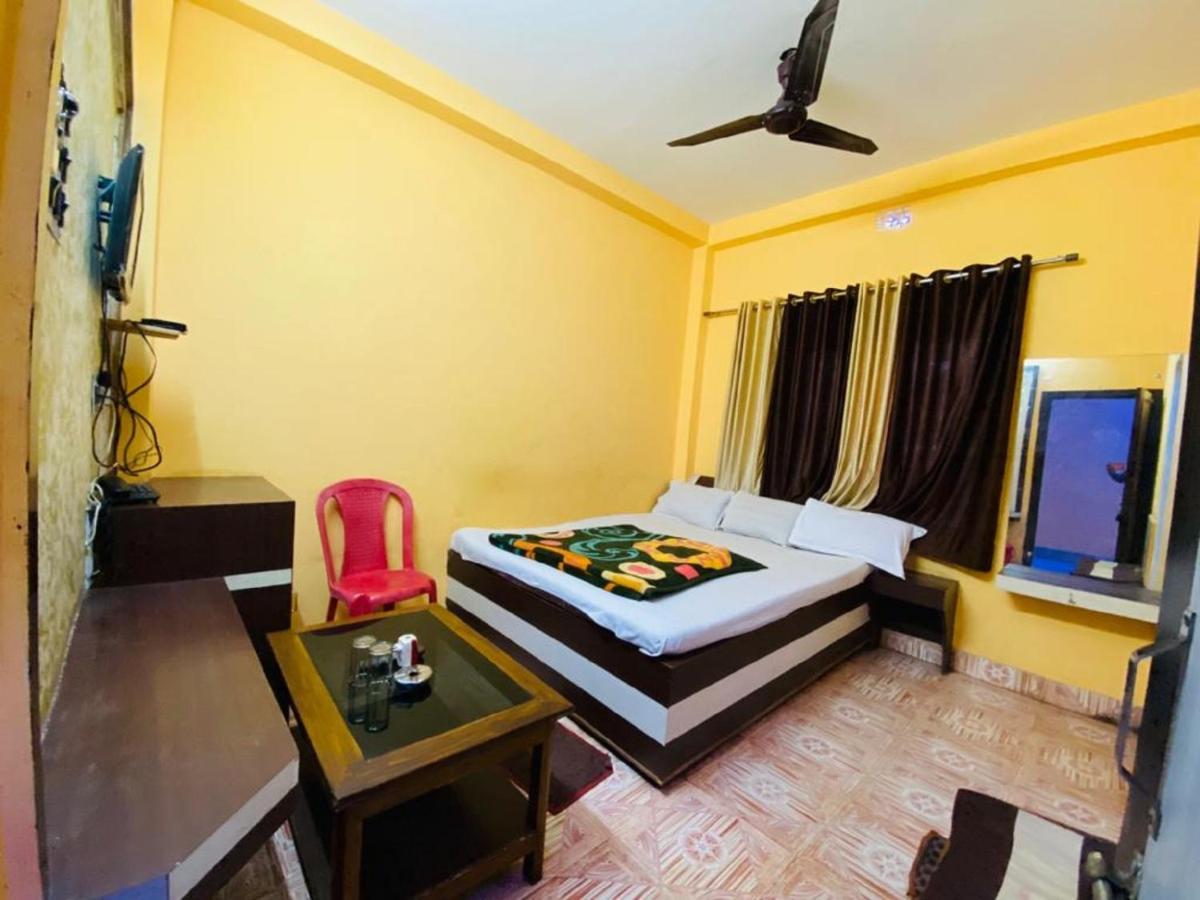 Staymaker Hotel Prerana Tarapith Ngoại thất bức ảnh