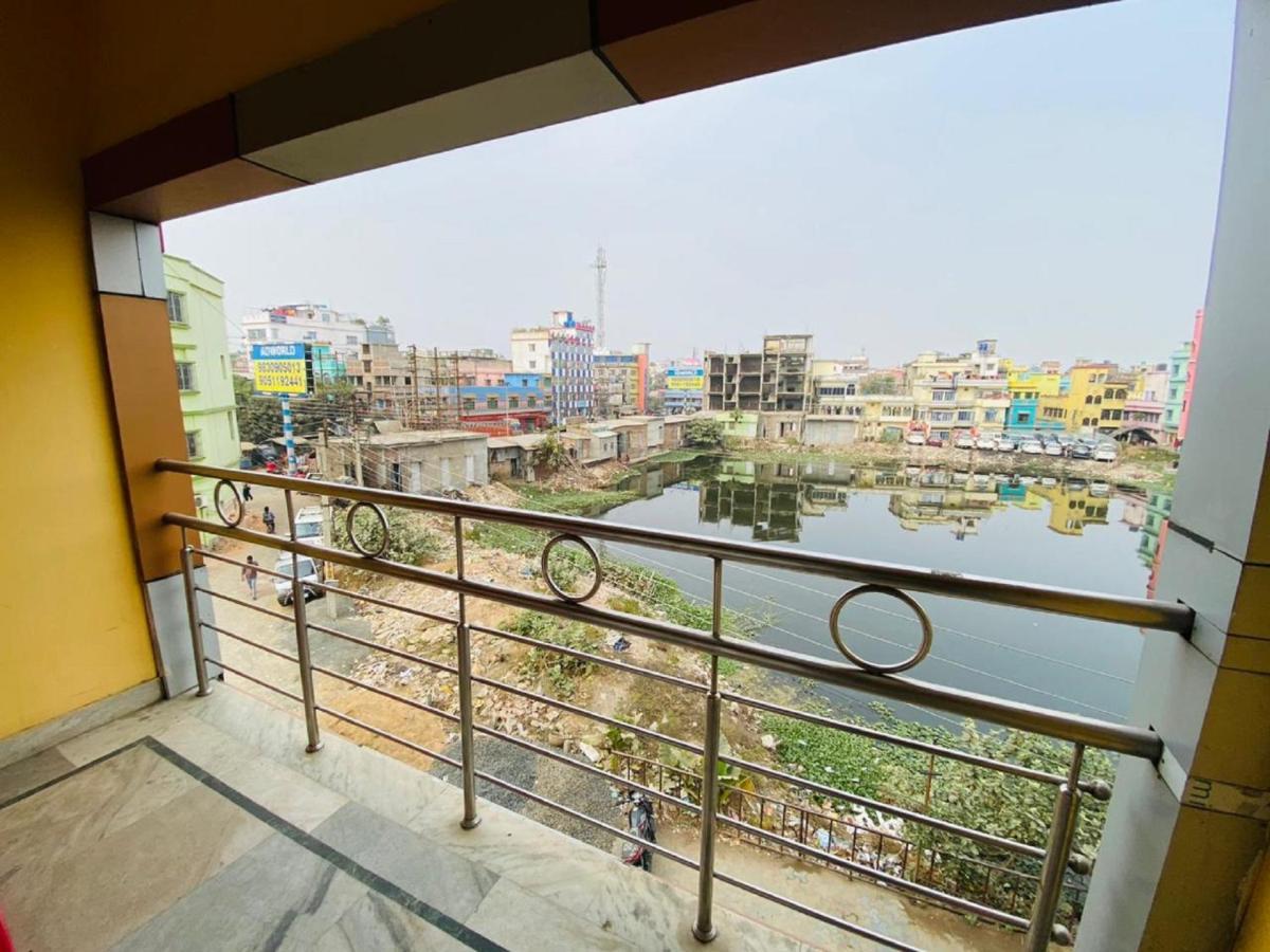 Staymaker Hotel Prerana Tarapith Ngoại thất bức ảnh
