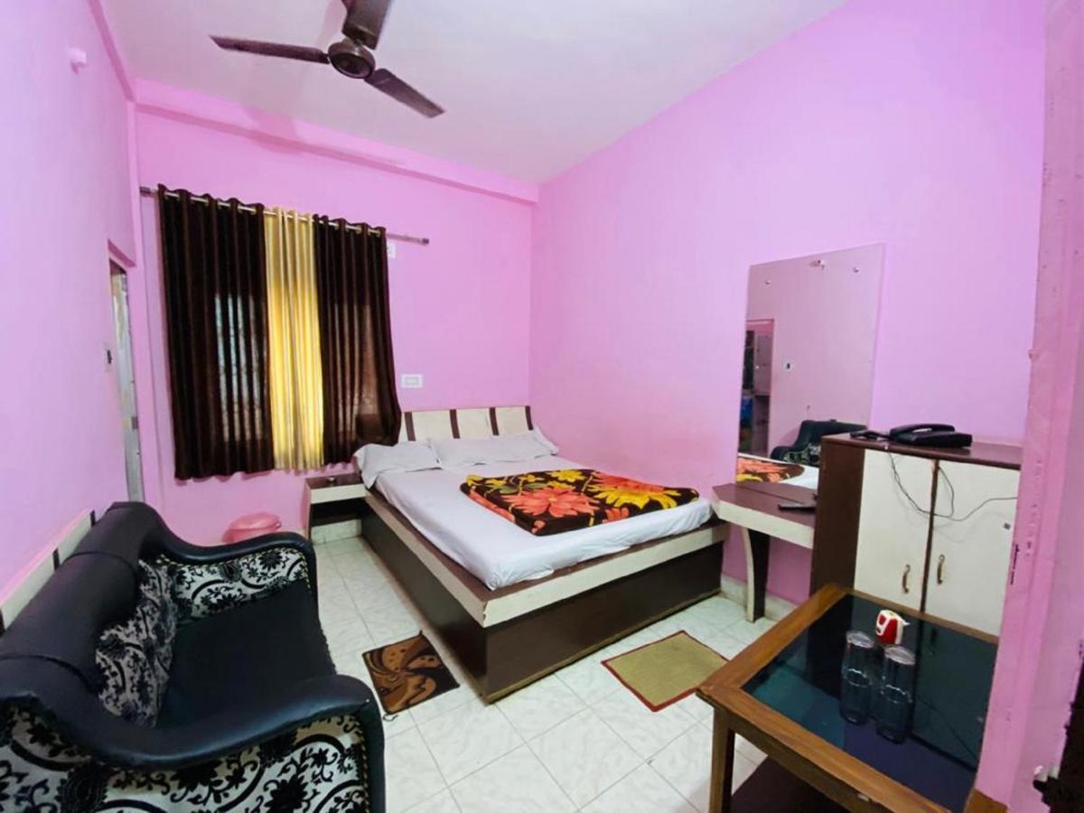 Staymaker Hotel Prerana Tarapith Ngoại thất bức ảnh