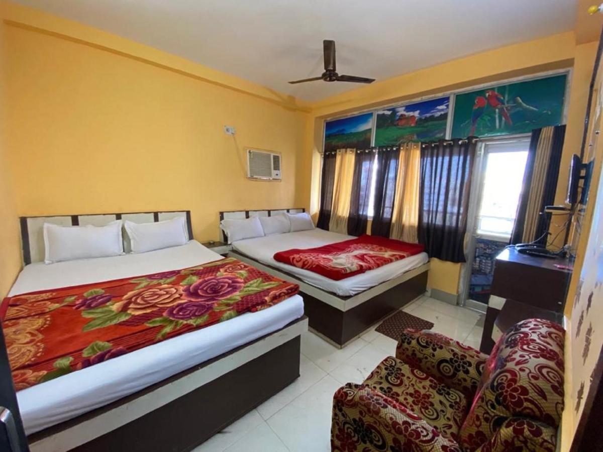 Staymaker Hotel Prerana Tarapith Ngoại thất bức ảnh